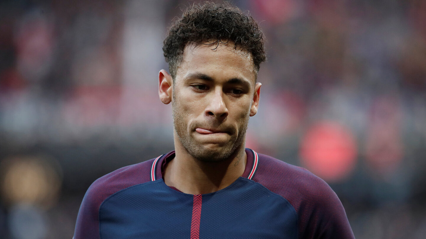 Un grupo de ultras del Paris Saint Germain amenazó a Neymar La paciencia tiene sus límites |