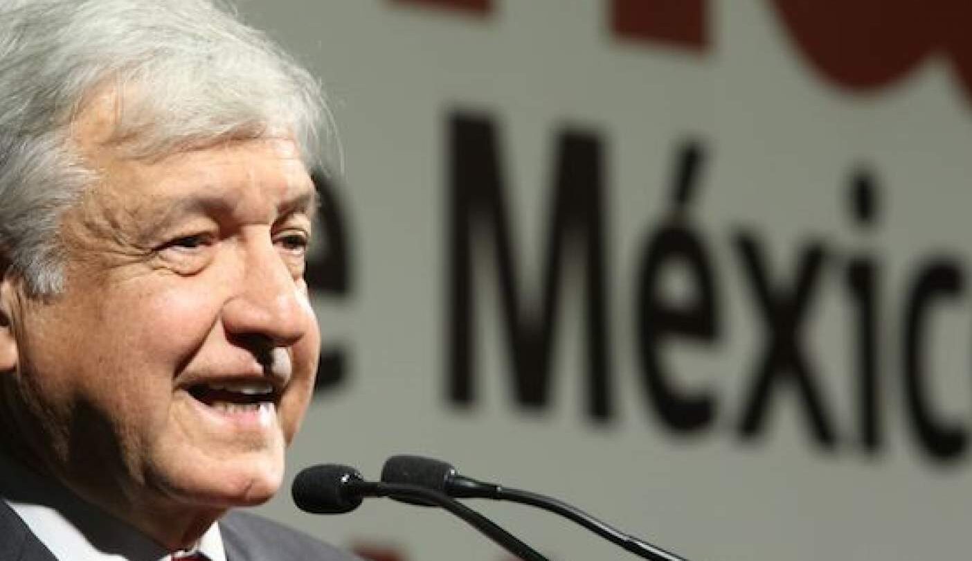 Llega López Obrador a debate presidencial |
