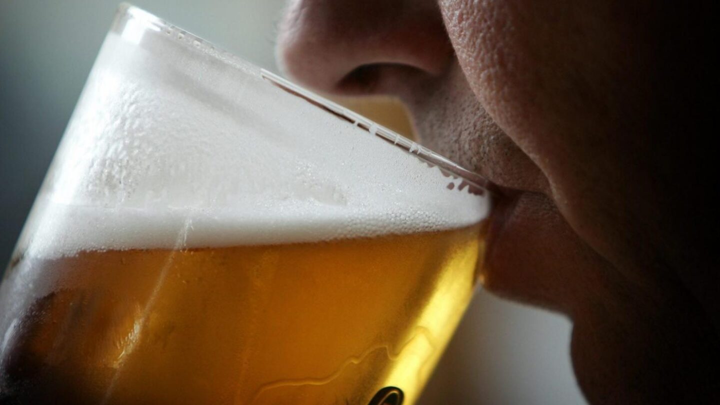 Beber alcohol podría reducir tu esperanza de vida en 75 años |