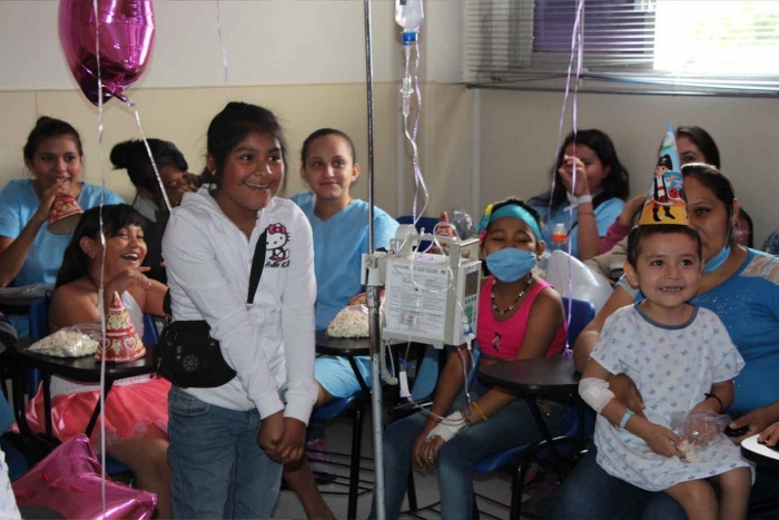 Exhorta Voluntariado IMSS a donar juguetes para niños hospitalizados