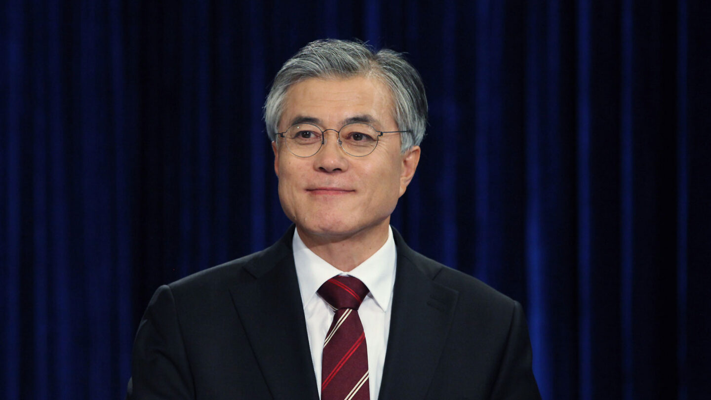 Moon Jae in dijo que Donald Trump debería recibir el Premio Nobel de la Paz por sus esfuerzos con Corea del Norte |