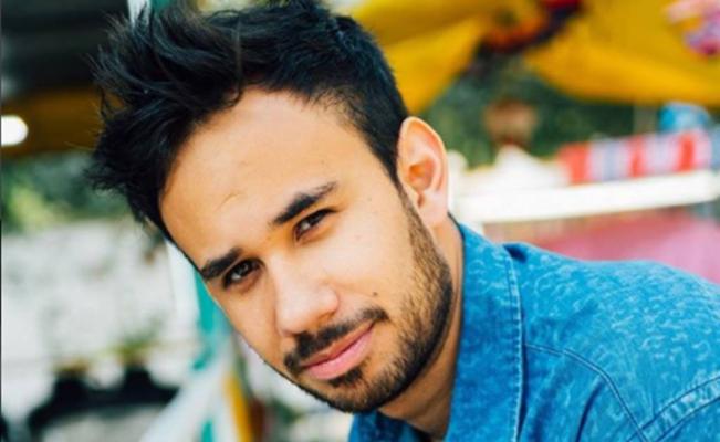 Involucran a Werevertumorro con red de trata de personas y así rompe el silencio