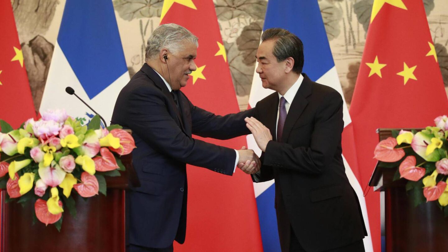 Rotas relaciones diplomáticas entre República Dominicana y Taiwán |