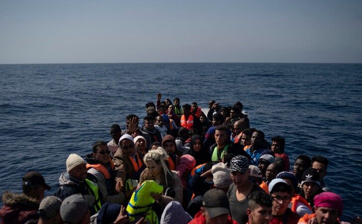 Navegaban a una vida mejor, pero naufragaron. El trágico destino de los migrantes del Mediterráneo
