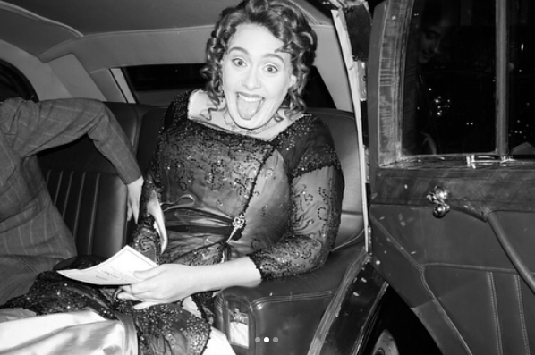 El desprecio de Adele por los muertos del Titanic: las fotos de su megafiesta de cumpleaños