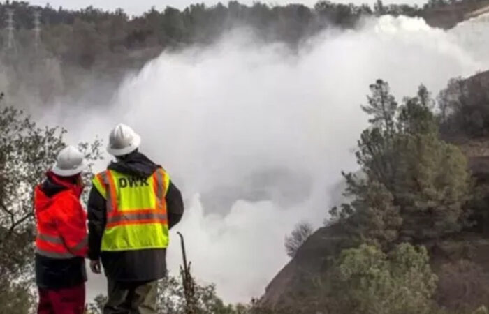 Evacuan poblaciones por posible colapso de hidroeléctrica en Colombia