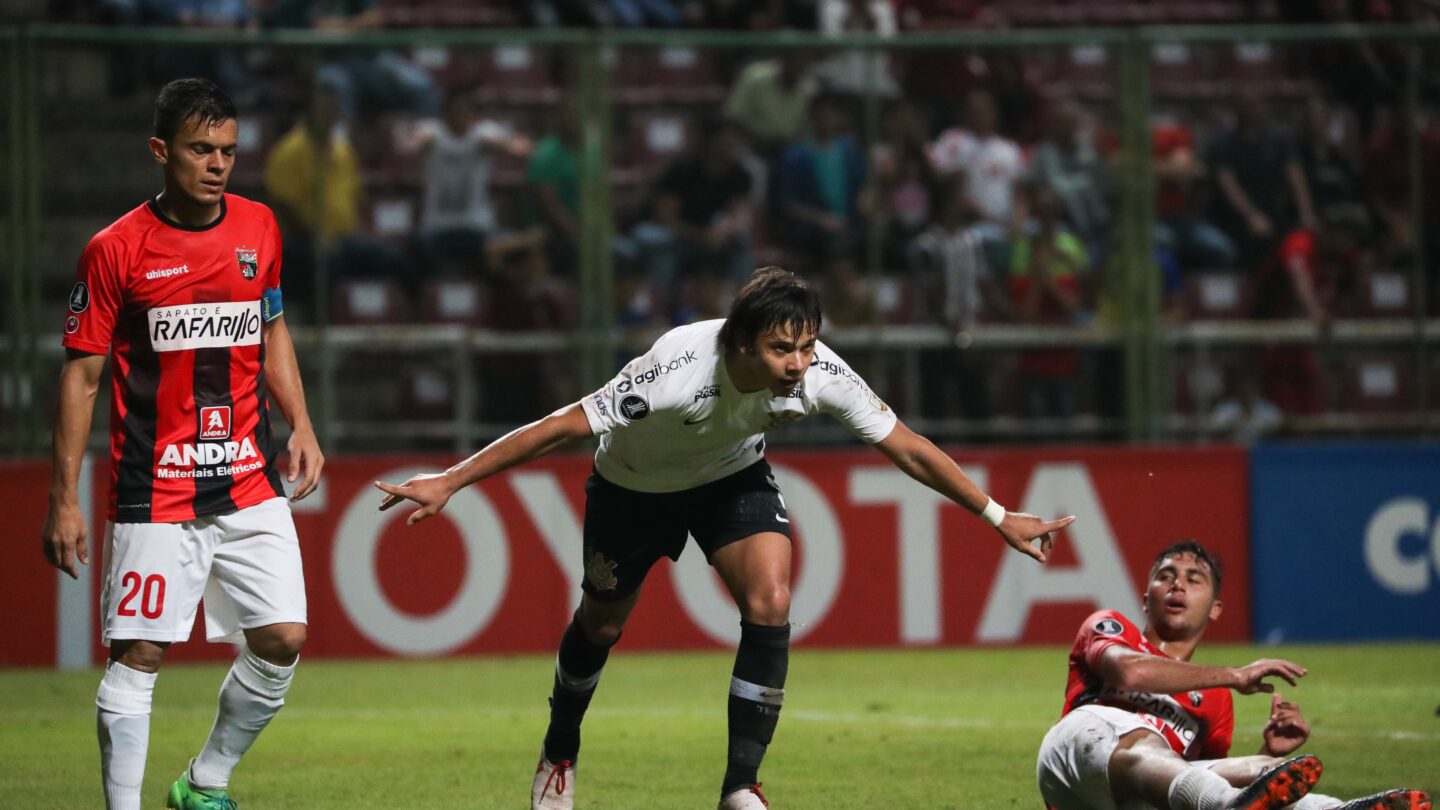 Corinthias destrozó ilusiones del Deportivo Lara de subir a la cima |