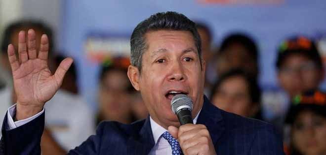 Candidato Henri Falcón es señalado de secuestrar tarjeta de COPEI