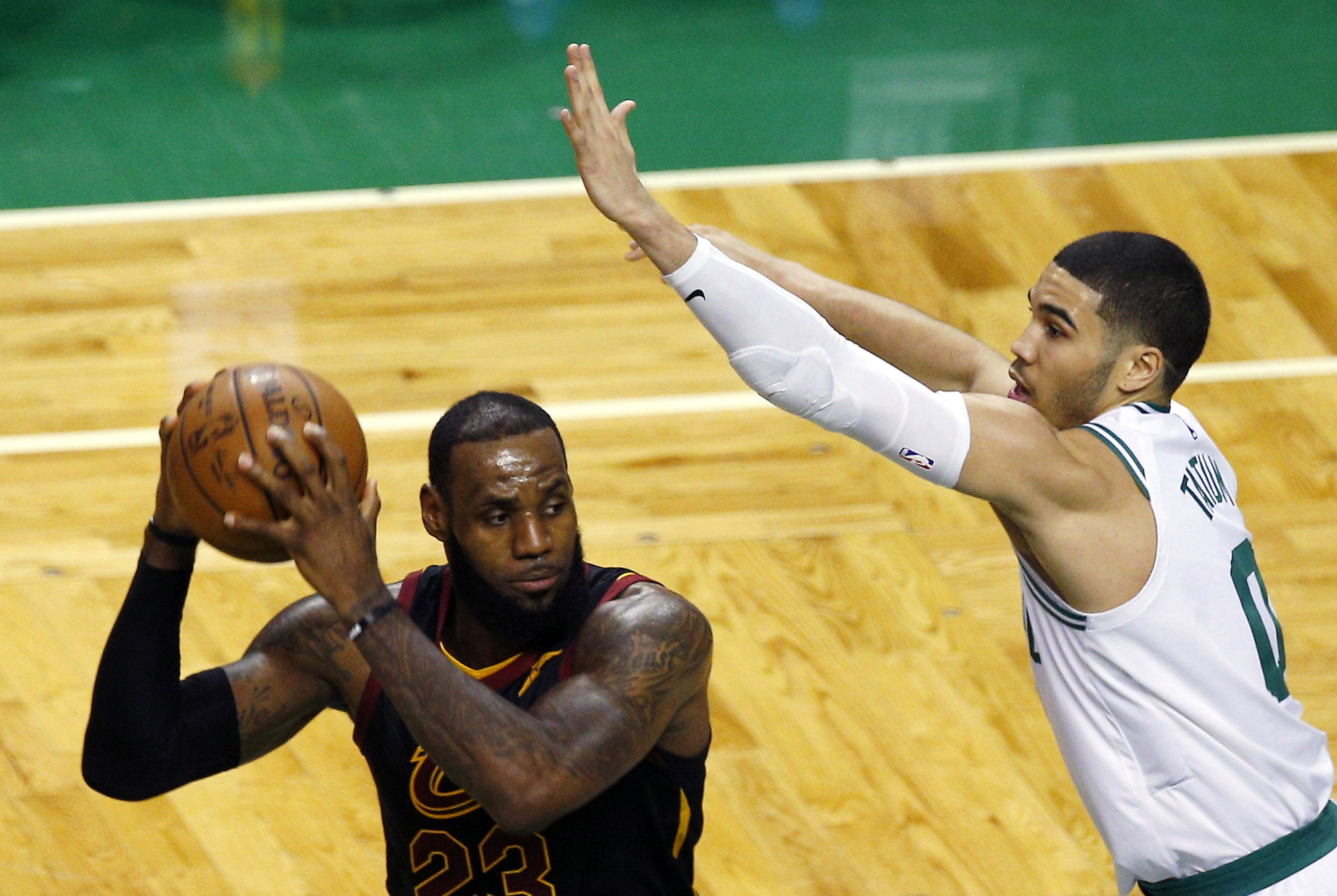 El novato de Boston que amenaza con frenar la racha de LeBron James