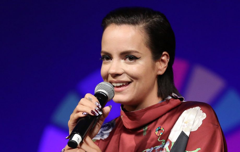 Lily Allen habla sobre su experiencia de acoso y cómo la alejó de todos