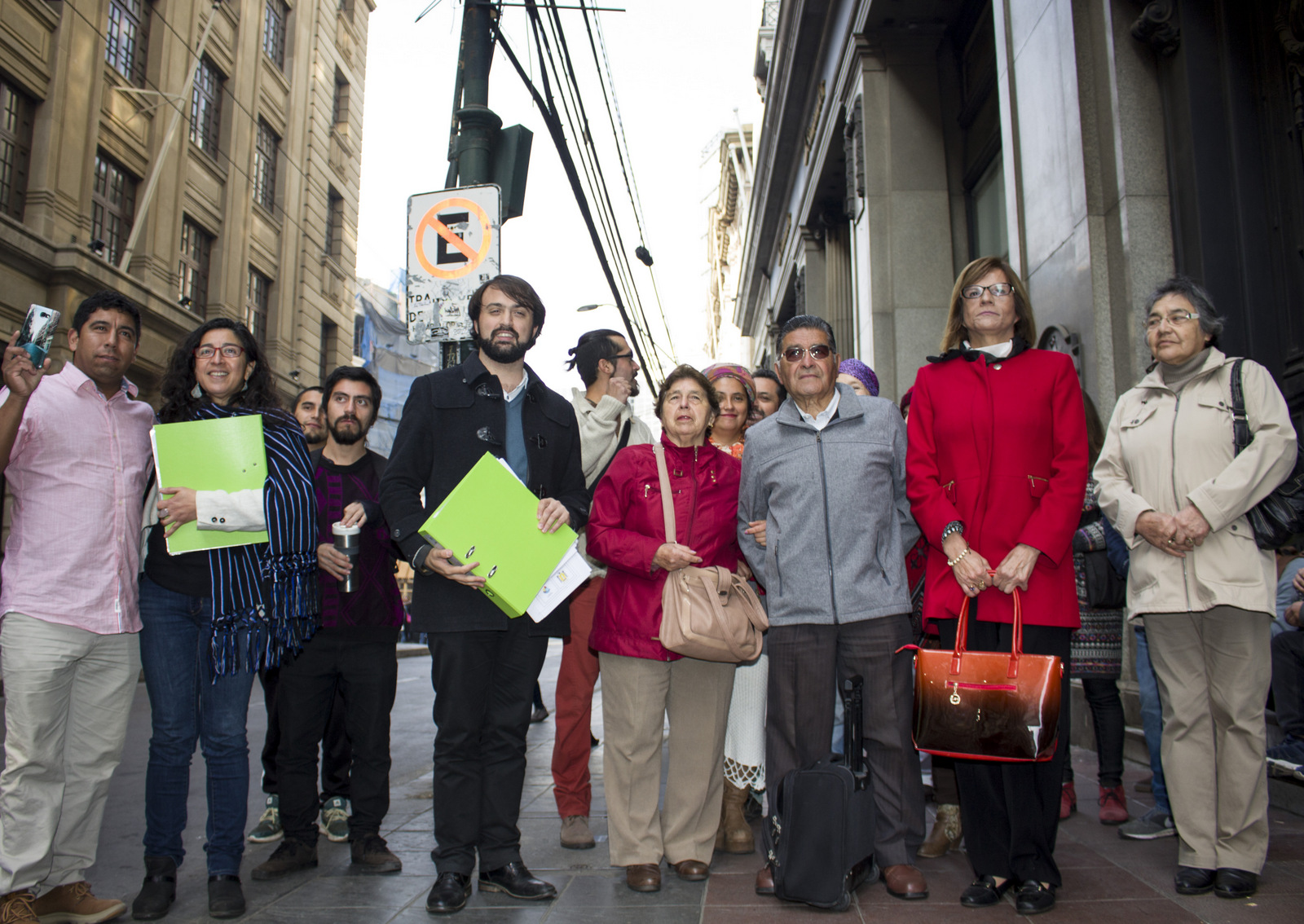 Valparaíso: Municipio y vecinos entregaron a la Seremi de Vivienda la modificación parcial del Plan Regulador Comunal