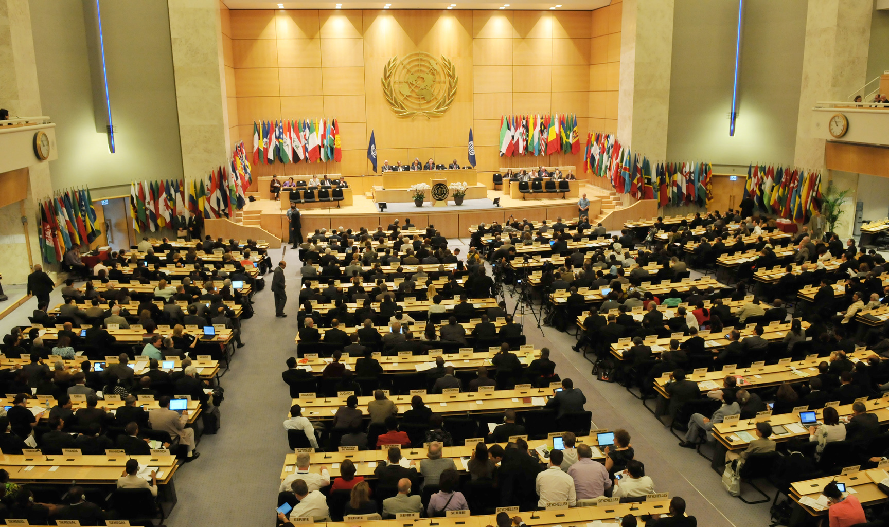 Conferencia internacional saluda final de ETA y pide reconciliación