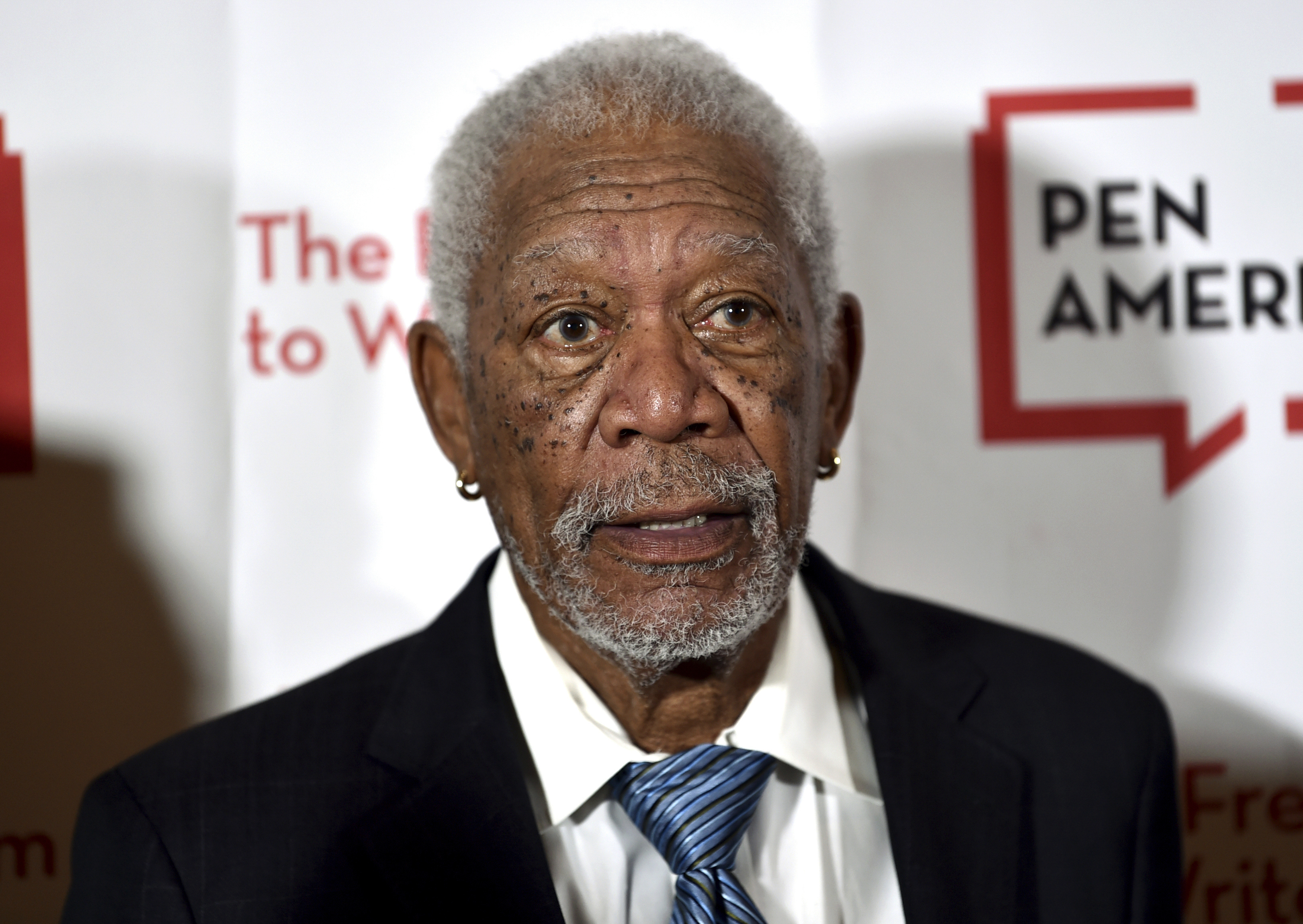 Detienen campaña de Morgan Freeman para el metro de Vancouver