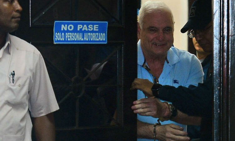 Expresidente Martinelli a cuidados intensivos tras ser extraditado por EE.UU.