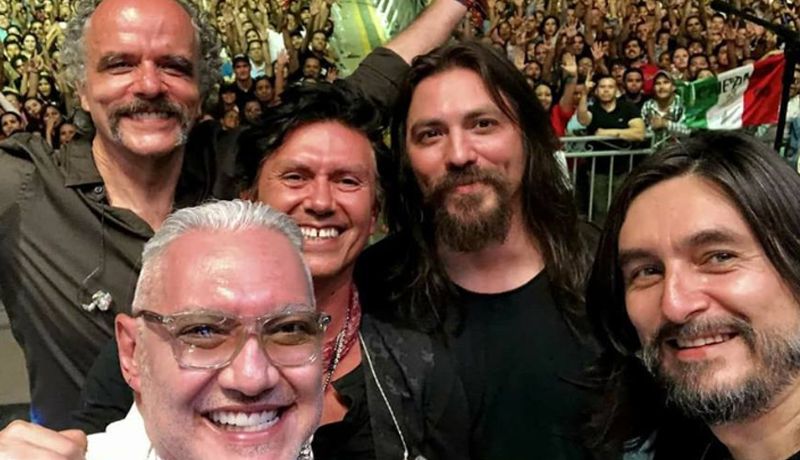 Caifanes hace vibrar al público en concierto por su 30 aniversario