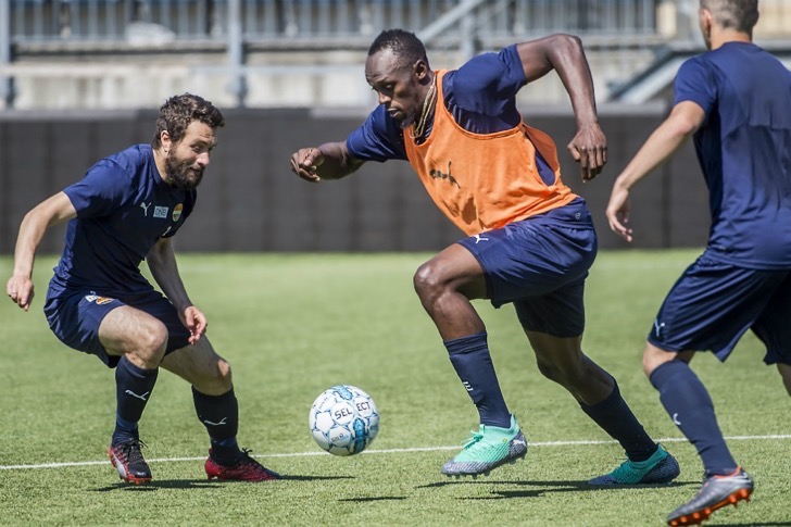 Bolt no se rinde con el fútbol: Ahora entrena con un club noruego y debutará en un amistoso