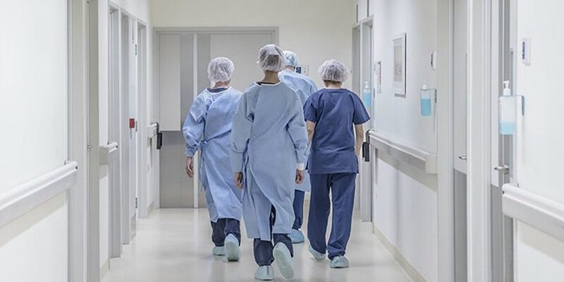 Aborto en tres causales: Comisión de Salud aprueba que clínicas objetoras no puedan tener convenios con el Estado