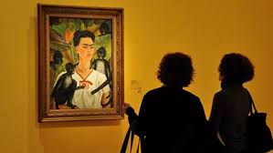 Exposición sobre Frida Kahlo rompe récord de preventa en Londres