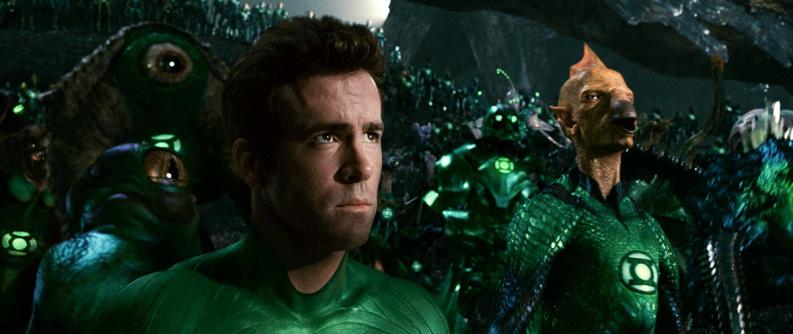 Warner Bros. quiere el anillo de Linterna Verde y Ryan Reynolds responde con humor