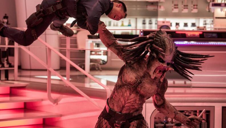 Depredadores en versión mejorada: nuevo y sangriento tráiler de The Predator