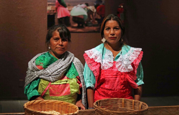 COMPARTEN MUJERES MAZAHUAS LENGUAJE TEXTIL EN EXPOSICIÓN TEMPORAL