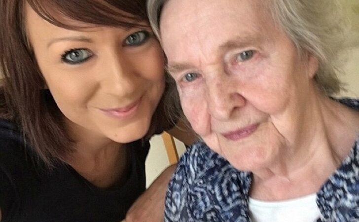 Alzheimer separó a 2 hermanas durante 15 años. Su reencuentro no fue lo que familiares esperaban