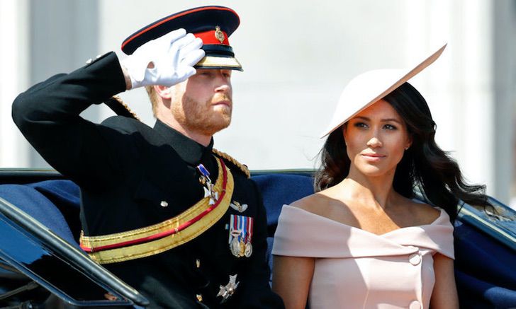 Meghan Markle ya tiene dominado su rol de duquesa. Le ganó a Kate con este elegante y fino vestido