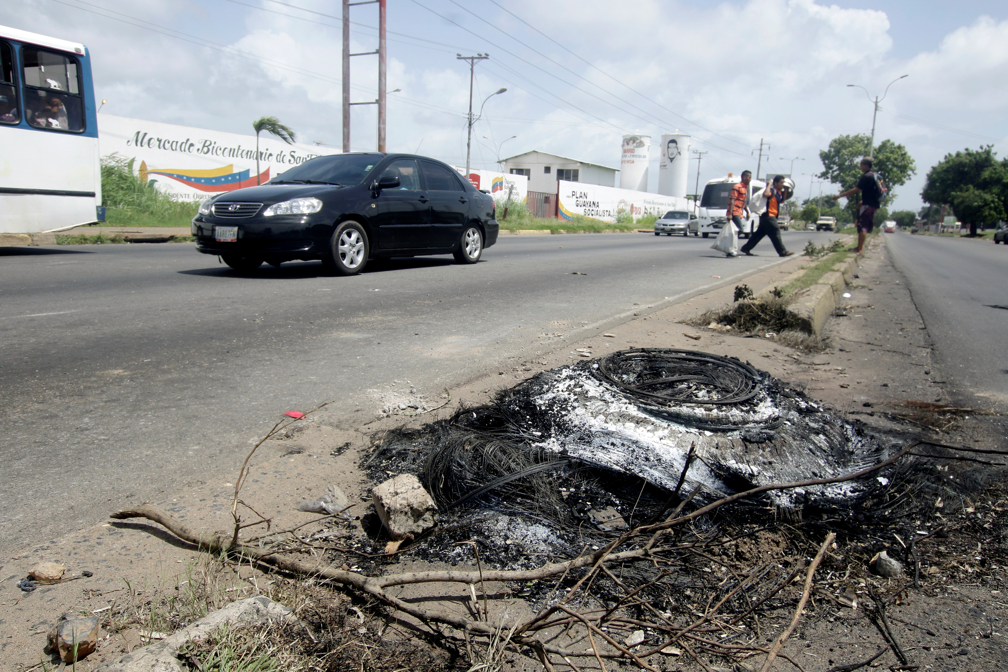 Un adolescente de 13 años murió en Venezuela durante una protesta por la falta de agua y luz