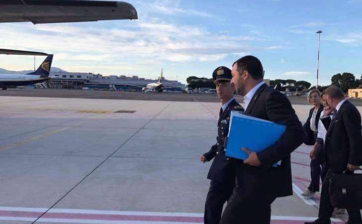 Ministro del interior italiano viaja a Libia para acabar con inmigración. Xenofobia continúa al alza