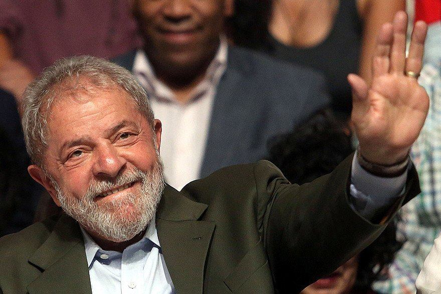 LIBERA JUEZ AL LÍDER LULA´ DA SILVA