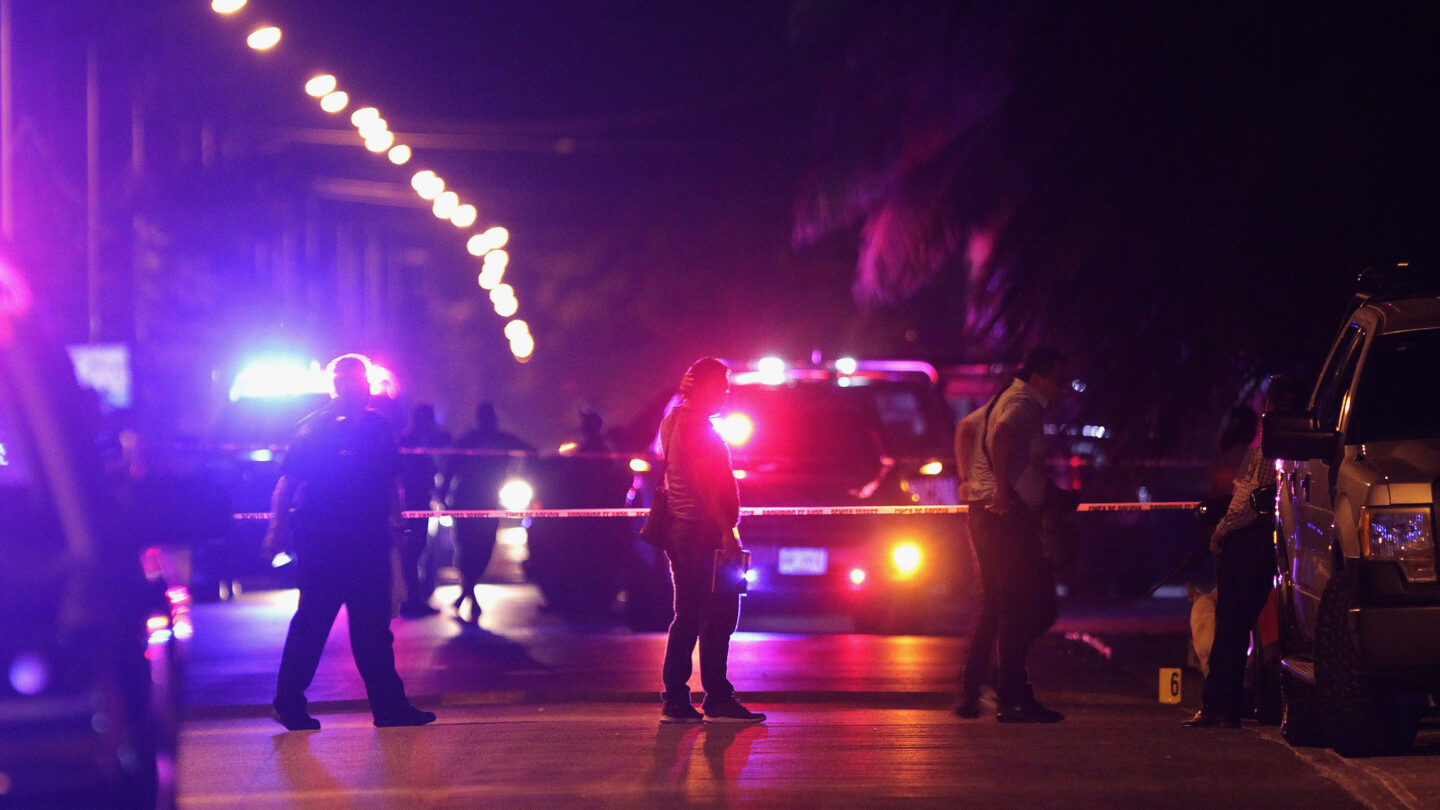 Violencia en México cinco muertos en un tiroteo entre policías y narcos en Cancún |