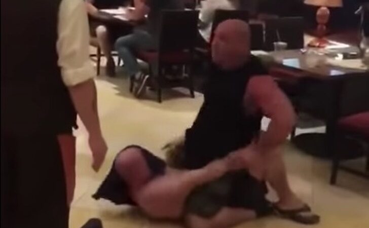 Estaba ebrio y amenazó a un camarero en pleno restaurante. Luego tuvo que gritar por auxilio