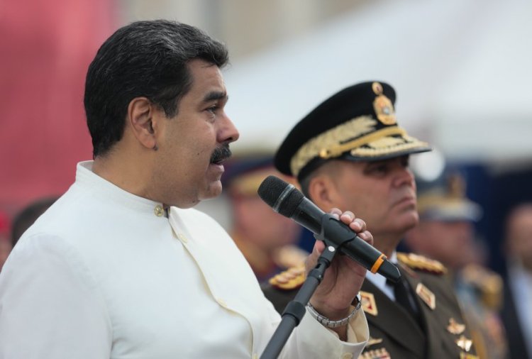 Maduro ratifica al ministro de la defensa y anuncia el alto mando militar de la Fanb