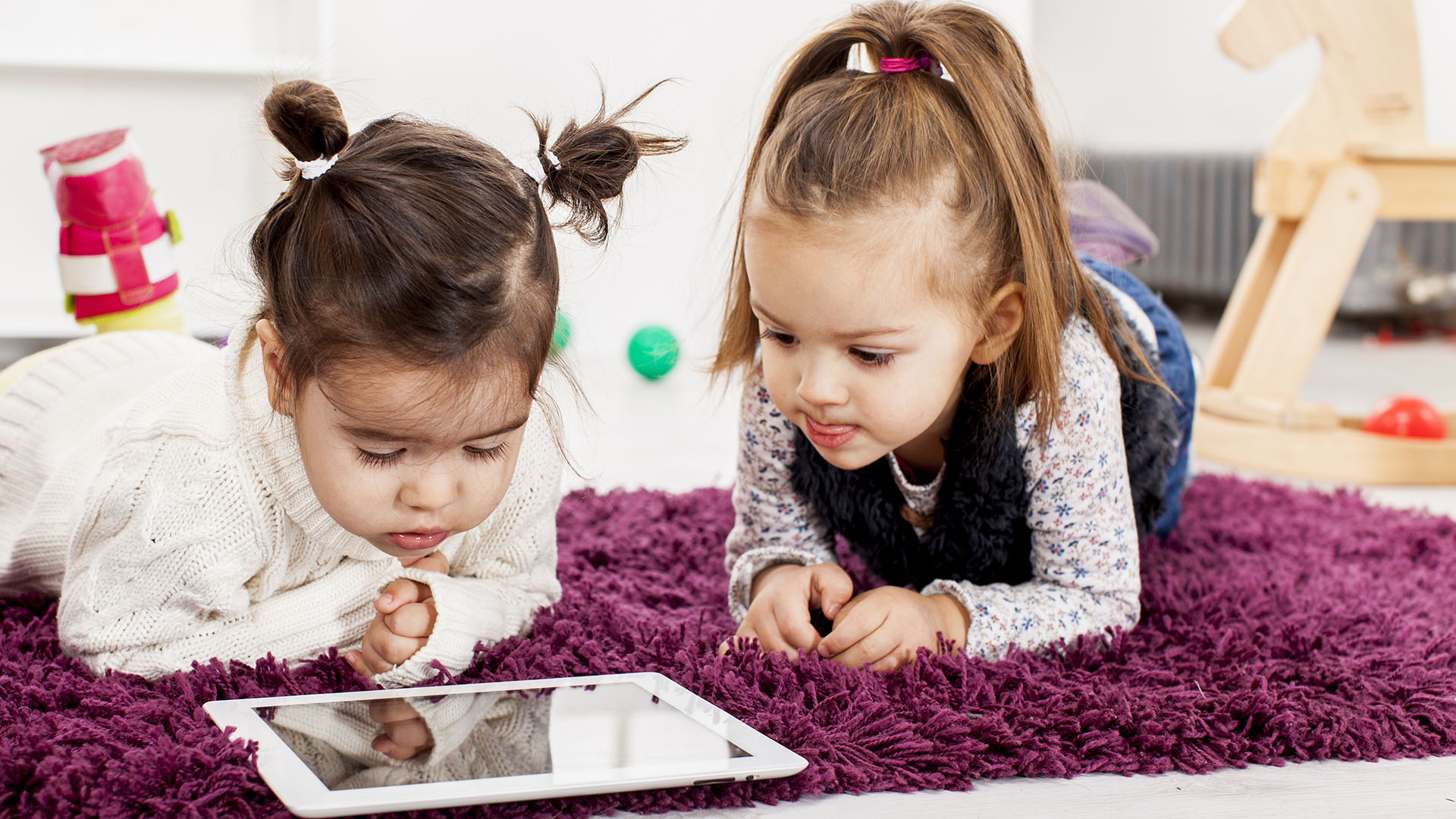 ¿Debería una madre darle una tablet a su hija de 4 años si otras lo están haciendo?