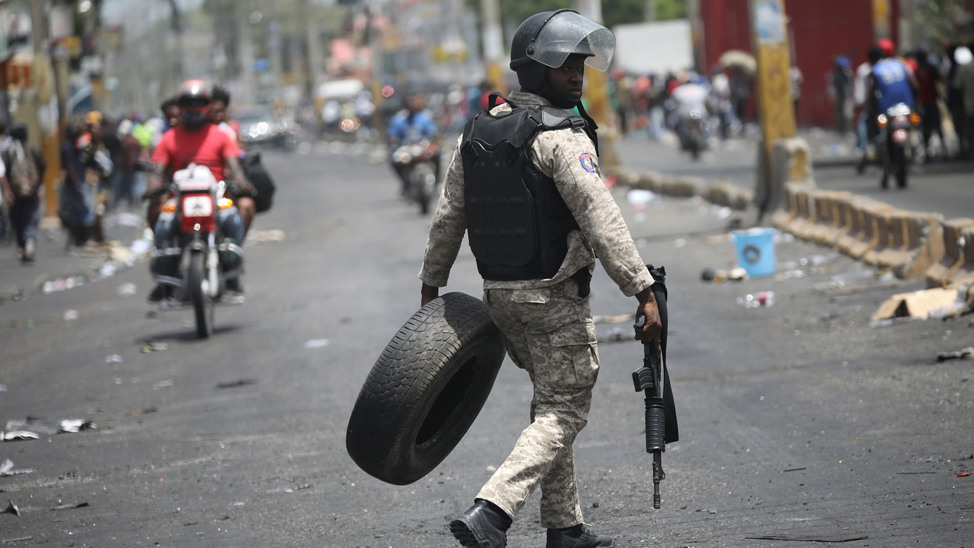 Renunció el primer ministro de Haití tras una semana de violentas protestas