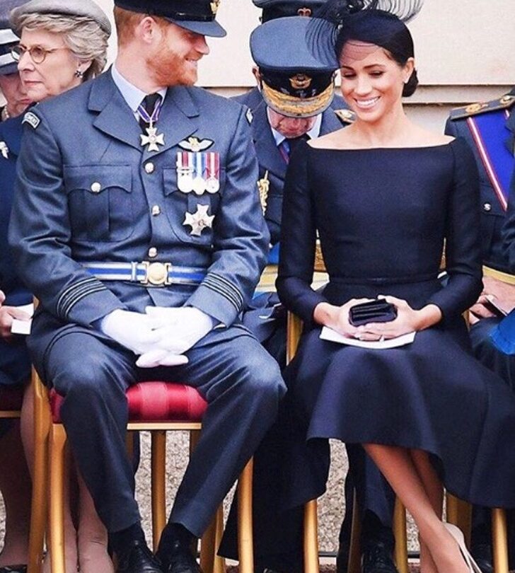 Meghan Markle está siendo envidiada por una mujer de la familia real Le está copiando su vestimenta |