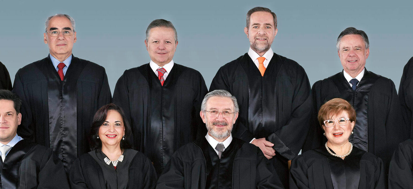 Suprema Corte IMPEDIRÁ que AMLO les baje el SUELDO |