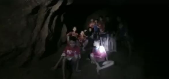 Encuentran a los 12 niños desaparecidos en Tailandia y el video ya dio la vuelta al mundo