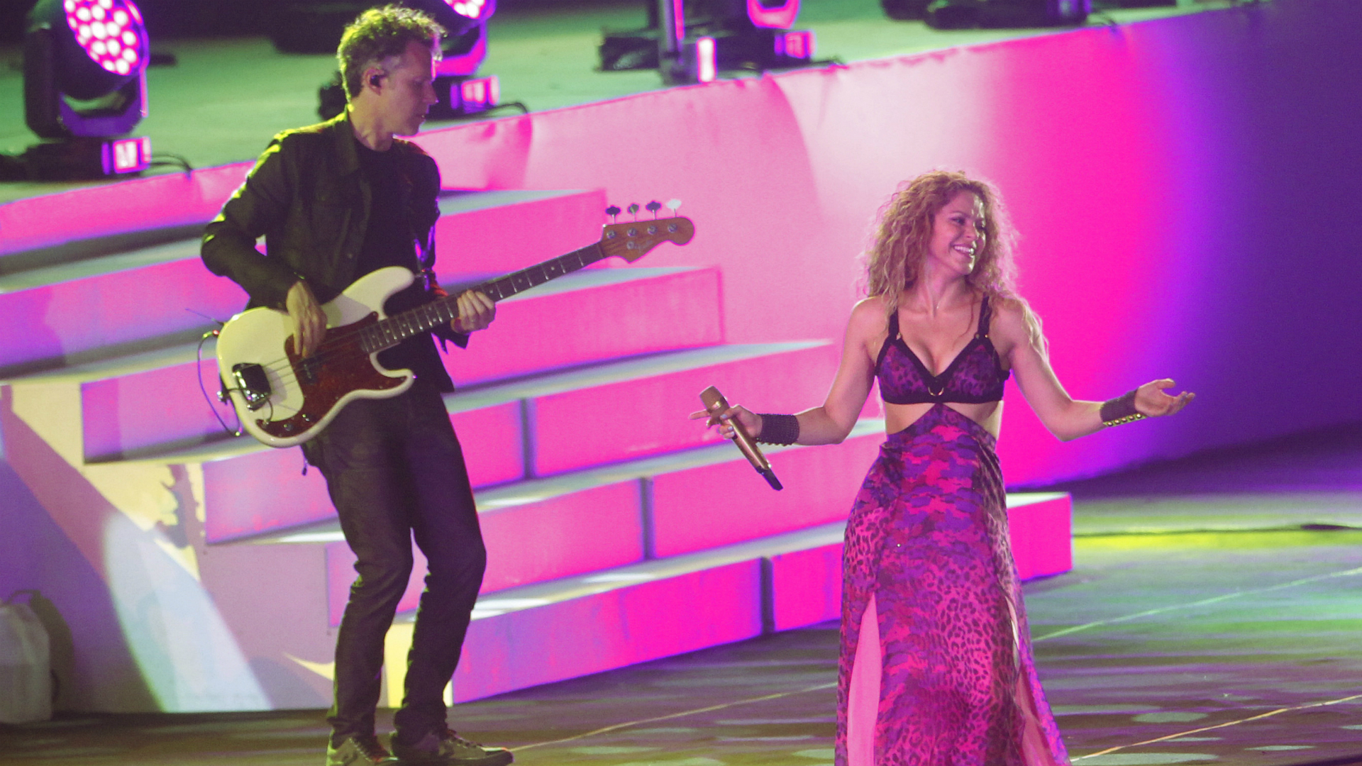 Shakira durante su presentación el estadio Metropolitano de Barranquilla (Reuters)