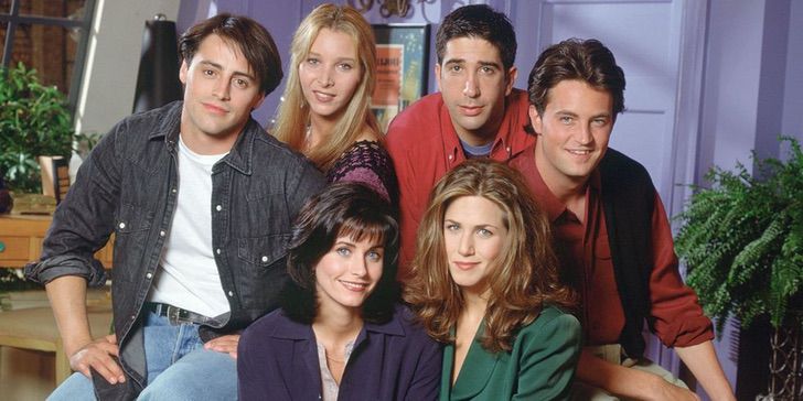 Gemelas que hicieron a “Emma” en Friends volvieron a los estudios de la serie. ¡Están muy crecidas!