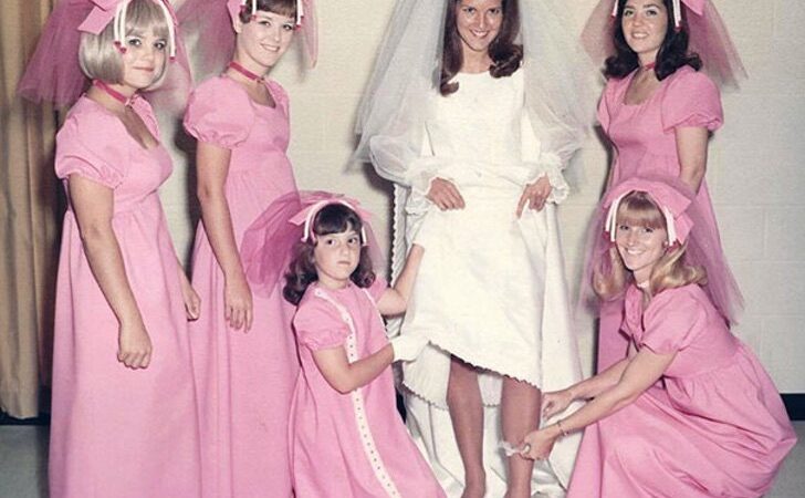 20 ridículos vestidos de dama de honor de los 80′ y 90′ para replantear tus ganas de llegar al altar