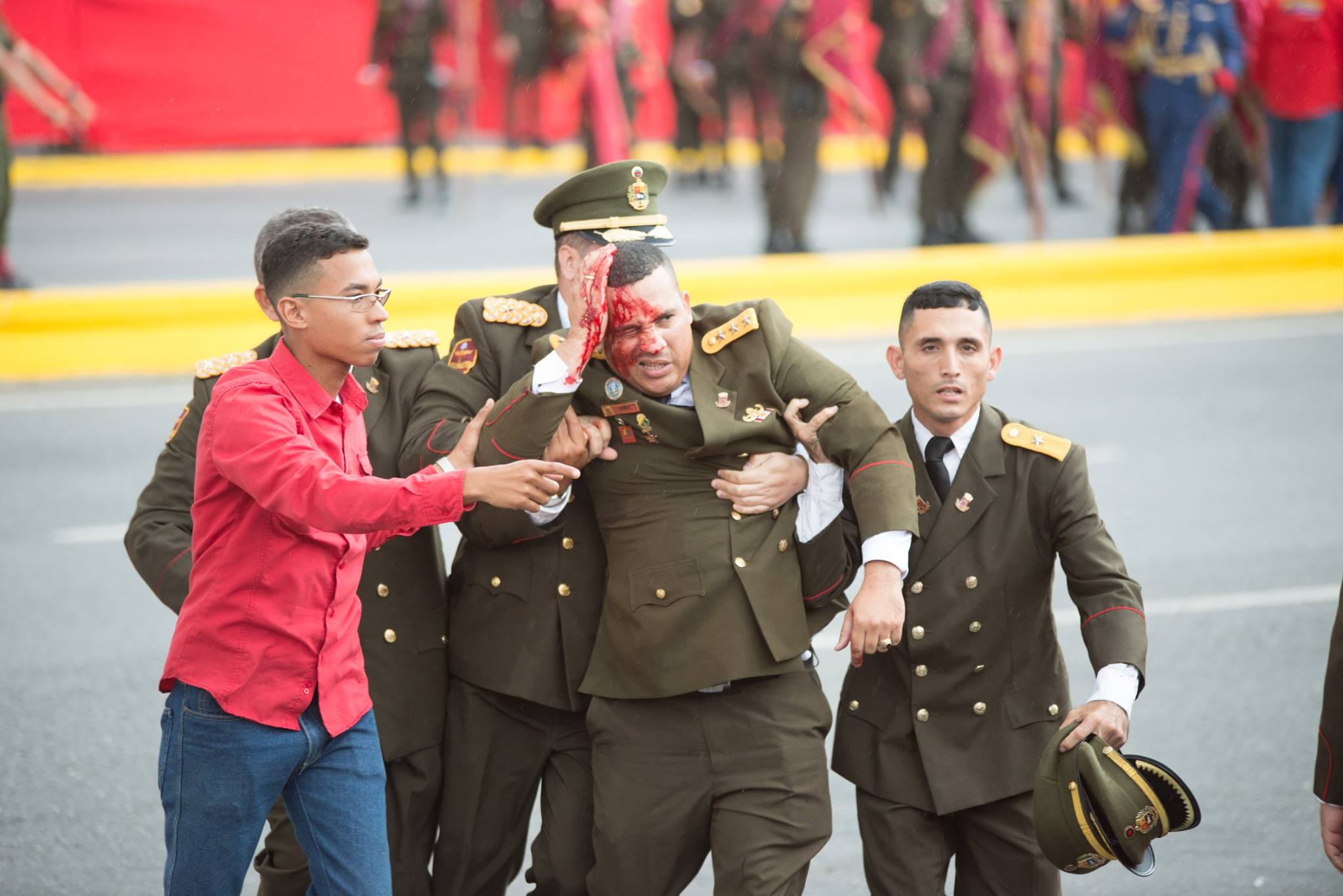 Venezuela: evento que encabezaba Nicolás Maduro es interrumpido por explosiones
