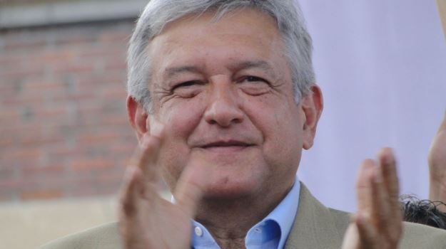 Aplaude López Obrador bancada de Morena de reducir 30% sus gastos en el Senado