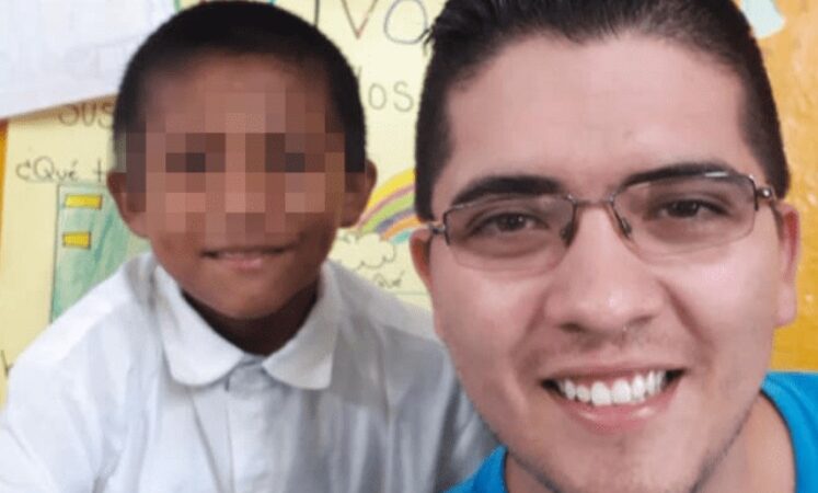 Triste despedida de maestro a alumno que murió atropellado