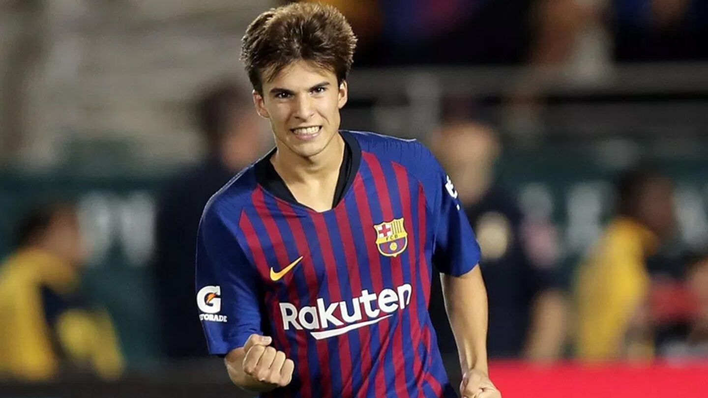 Así juega Riqui Puig el joven futbolista del Barcelona que elogia todo el mundo |