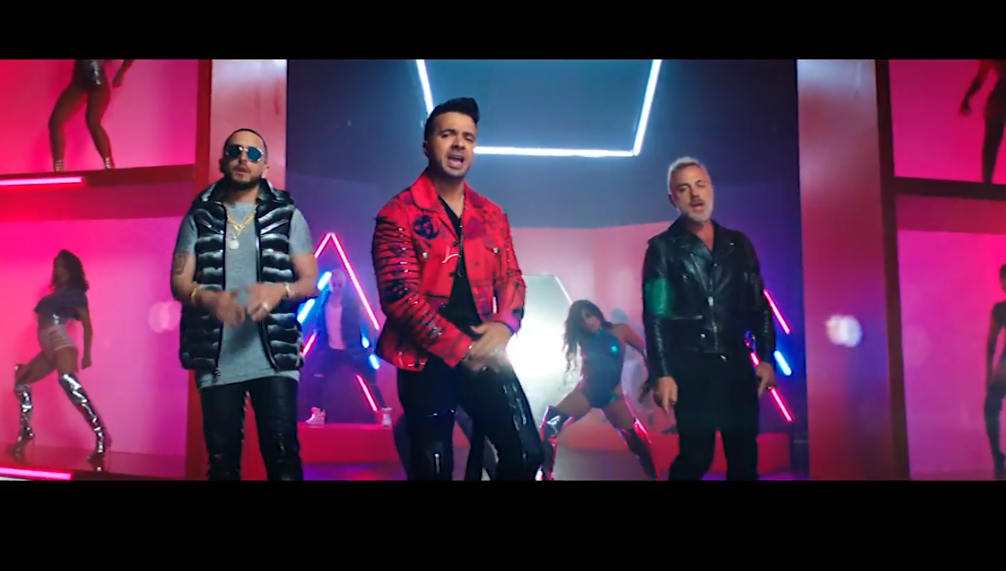 Videoclip de “Sigamos Bailando”