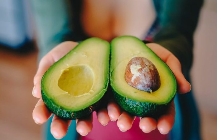 Consumir aguacate puede reducir el colesterol y glucosa