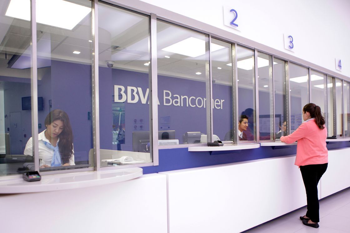 BBVA Bancomer dará servicio a sus clientes por WhatsApp