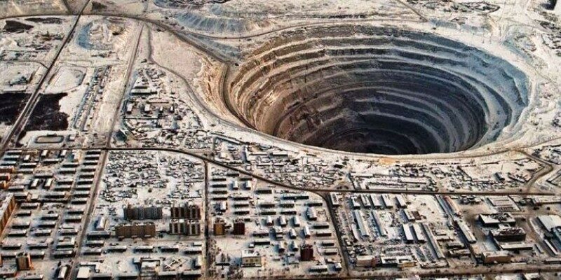 En Sudáfrica, la mina de oro mas grande del MUNDO