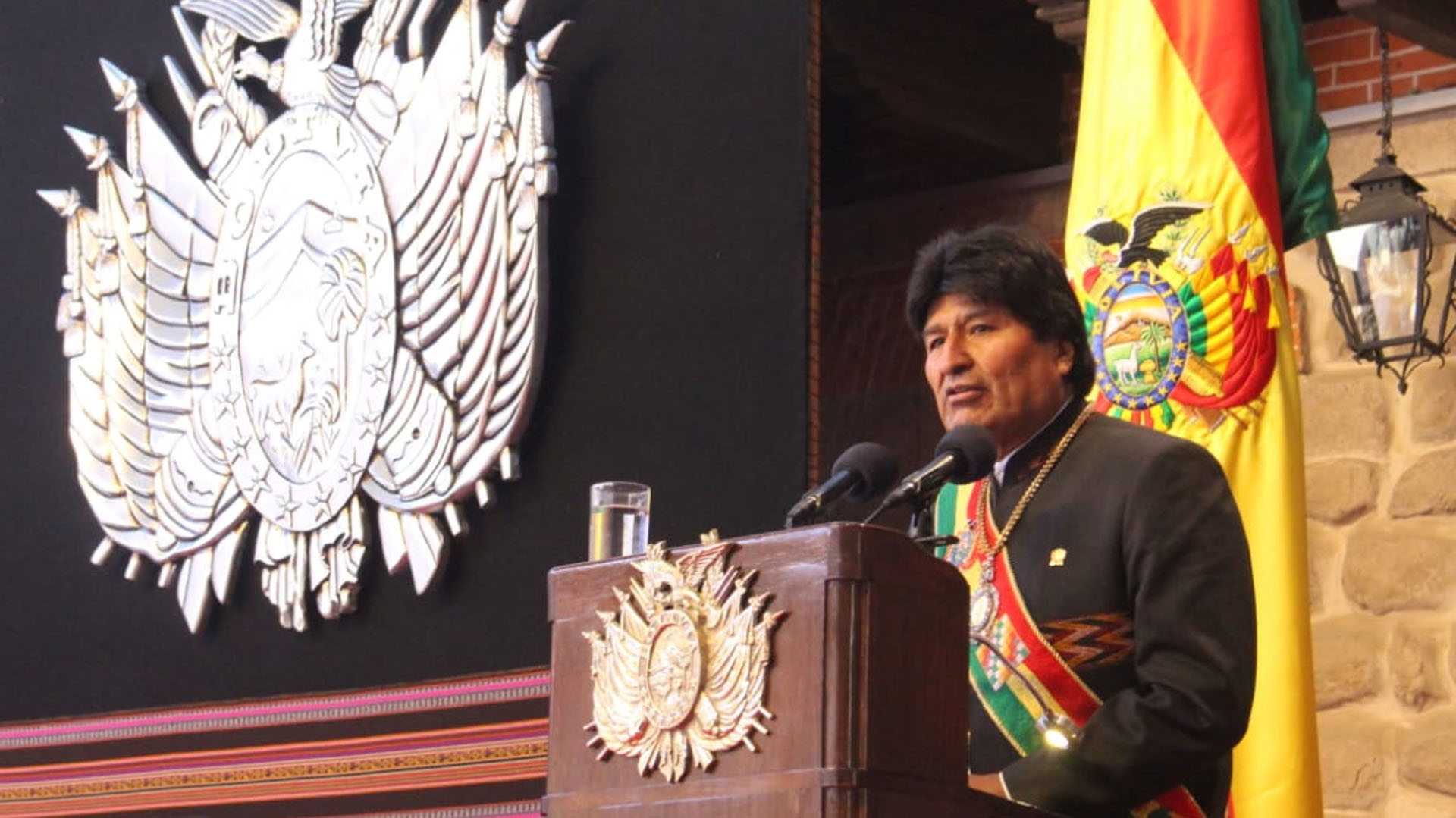 Oficiales del Ejército culparon al Gobierno de Evo Morales por el robo de símbolos presidenciales: "Hemos tocado fondo"